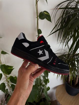 Na sklad nám dorazila jesenná kolekcia @converse_cons 🍁🍁 Sychravé počasie už klope na dvere a potrebuješ poriadme tenisky...