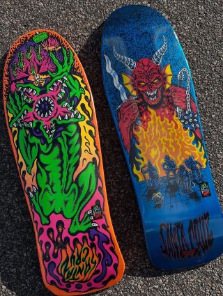 Santa Cruz prináša temnú atmosféru Hawkinsu🦇🦇 Limitovaná kolekcia Santa Cruz x Stranger Things 🤘🤘 Všetky dosky dostali...