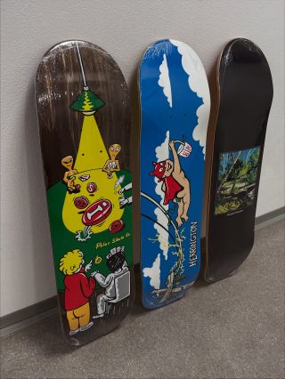 Na sklad nám dorazilo plno noviniek a čerstvých dosiek od @polarskateco 🛹🛹 Polar dosky idú vždy na dračku tak neváhaj a...