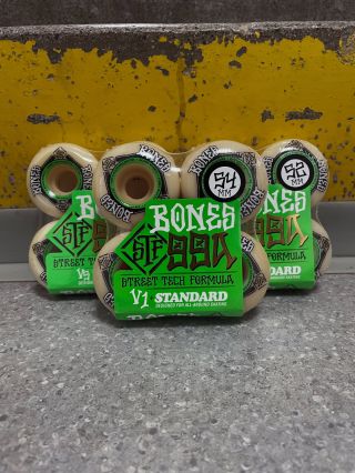 Z nášho skladu nemôžu chýbať Bones STF kolieska 🏎️💨 Červené a zelené prevedenie pre zástancov aj tvrdých alebo mäkkých...