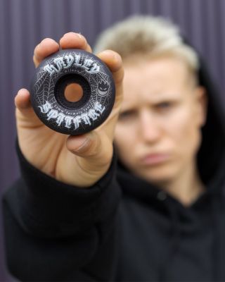 Na našom sklade svieti plno noviniek od @spitfirewheels 🔥🔥 Nemôže chýbať ani PRO model @hayleykwilson 🕸️🕸️ Pre jednu z...